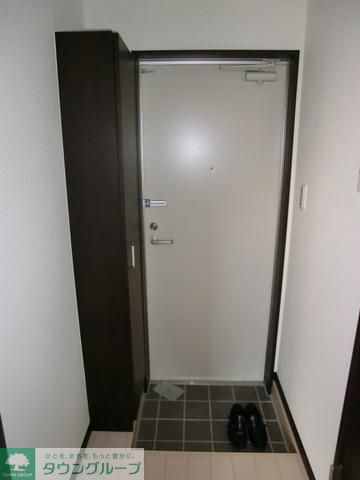 玄関　シューズＢＯＸございます