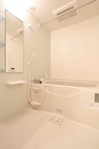 バス・シャワールーム　参考写真（同物件別部屋）