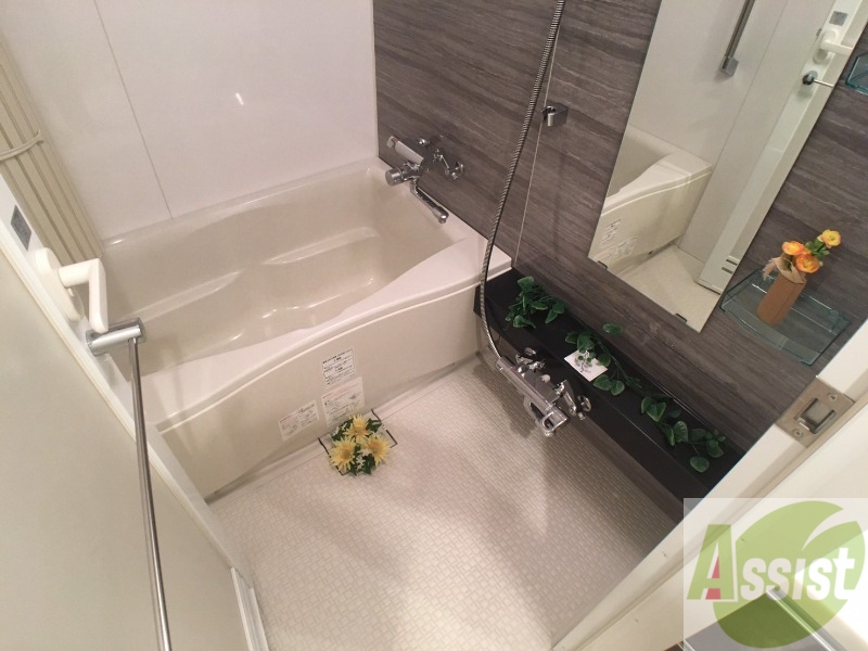 バス・シャワールーム　お風呂になります。一日の疲れを癒してくださいね。