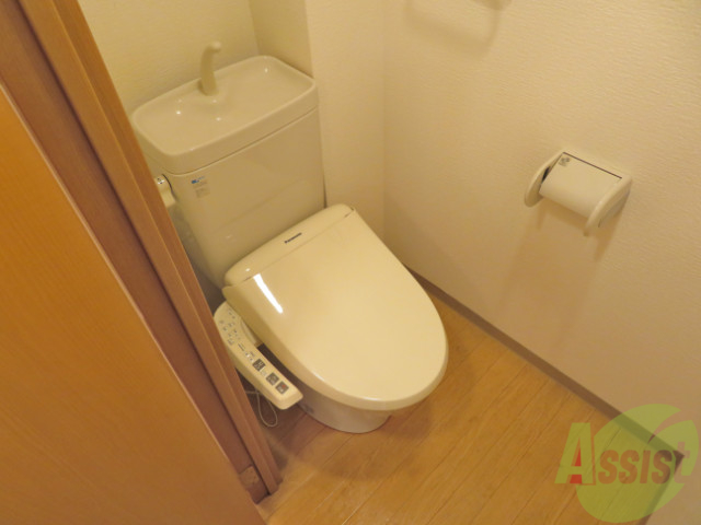 トイレ　トイレにはウォッシュレットが付いております