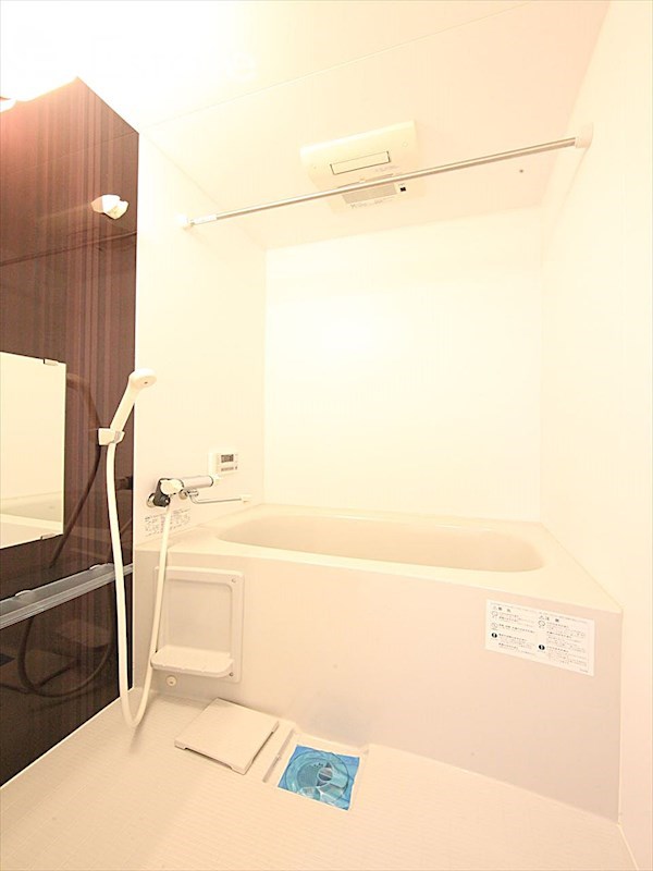 バス・シャワールーム　バスルーム