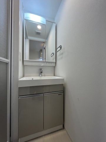 洗面設備　ファーストフィオーレ九条II　洗面所