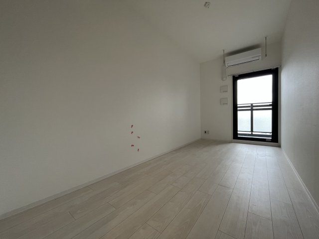 居室・リビング　ファーストフィオーレ九条II　洋室