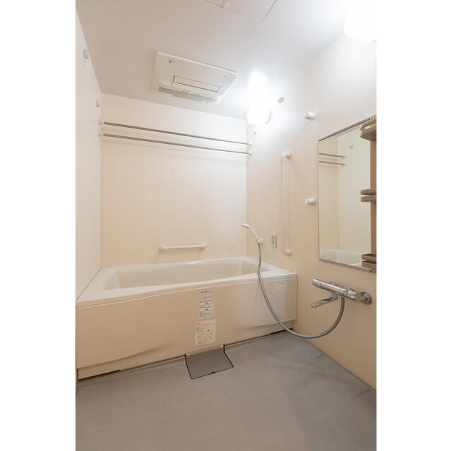 バス・シャワールーム