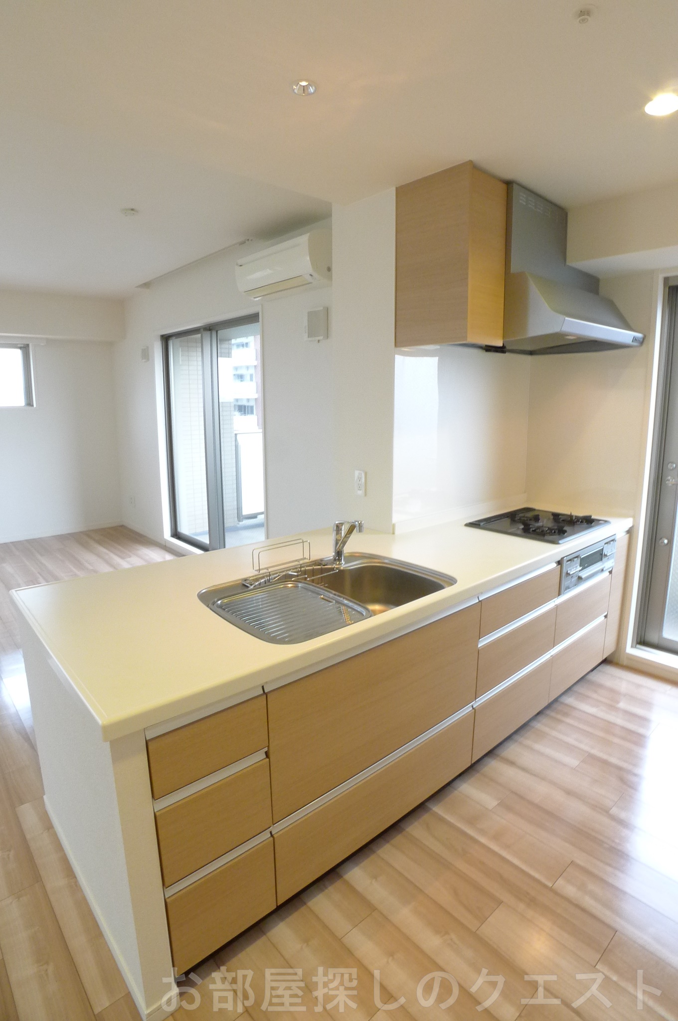 キッチン　（写真は同タイプ）