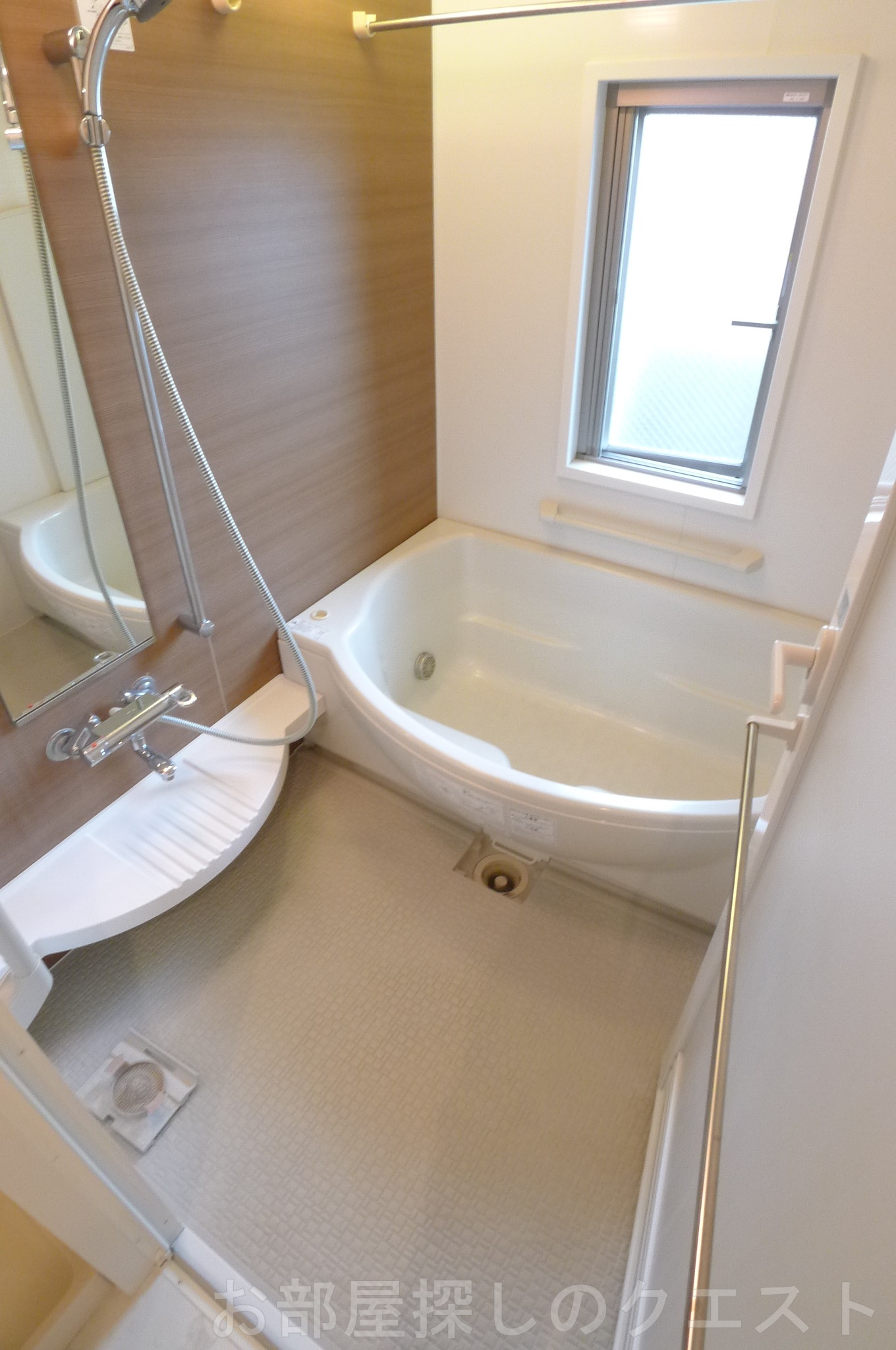 バス・シャワールーム　（写真は同タイプ）