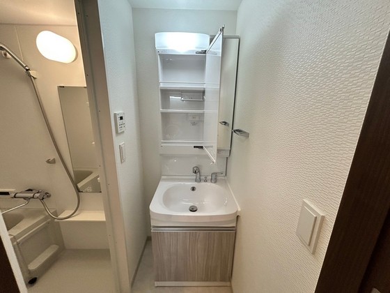 洗面設備　※別部屋の写真です