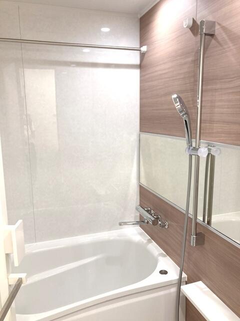 バス・シャワールーム　※写真は同タイプ住戸です