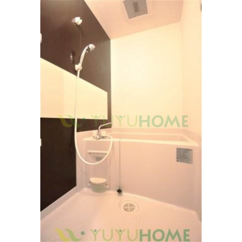 バス・シャワールーム　※間取り・設備等に相違がある場合は、現状優先※