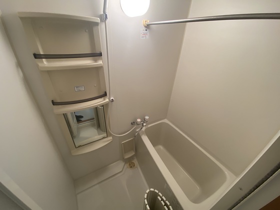 バス・シャワールーム　※別部屋の写真です