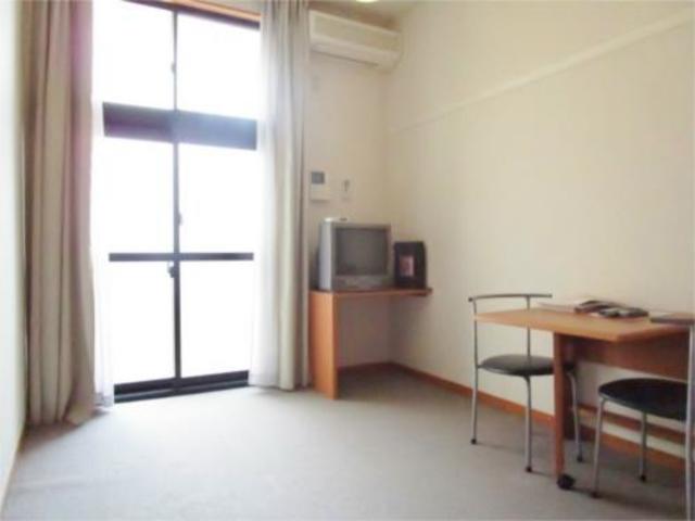 居室・リビング　日当り良好です