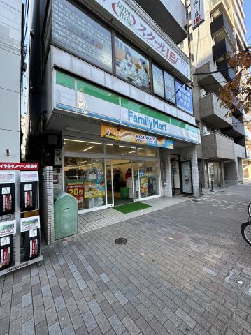 コンビニ　ファミリーマート菊川一丁目店（コンビニ）まで165m