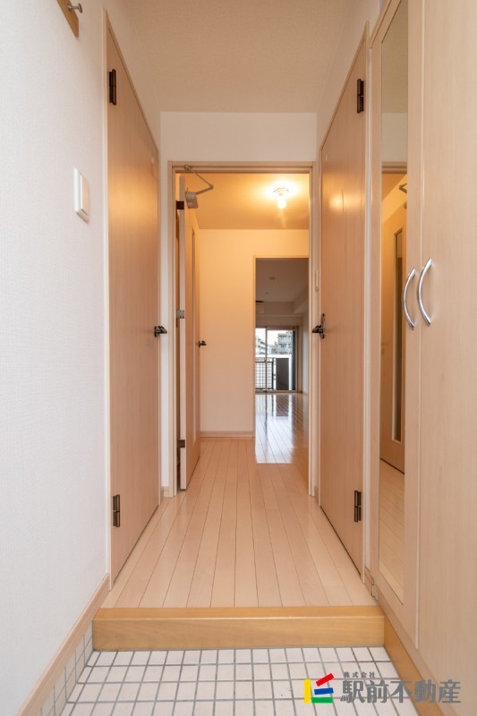 玄関　※同マンション別部屋
