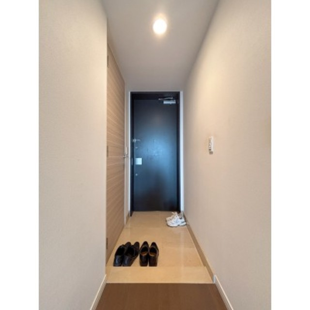 玄関　※写真は同タイプ住戸です。
