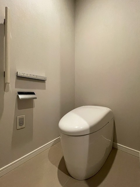 トイレ　※写真は同タイプ住戸です。