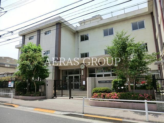 小学校　板橋区立蓮根小学校（小学校）まで564m