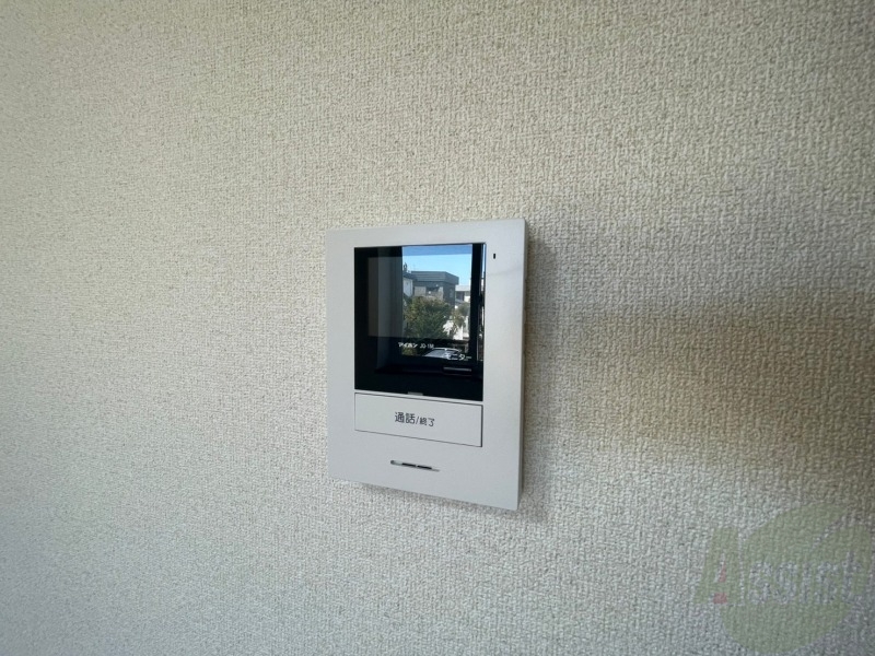 その他設備　ＴＶモニター付インターホンです。来客者の顔が見えるので安心！