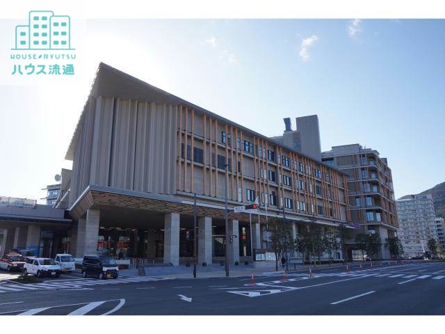 役所　長崎県庁（役所）まで881m