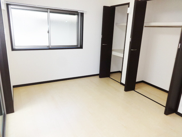 その他　収納付き洋室です◎