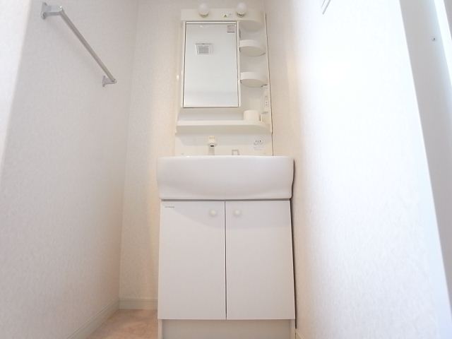 洗面設備　洗面台です。
