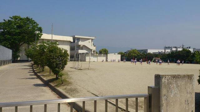 小学校　町立粕屋西小学校（小学校）まで1800m