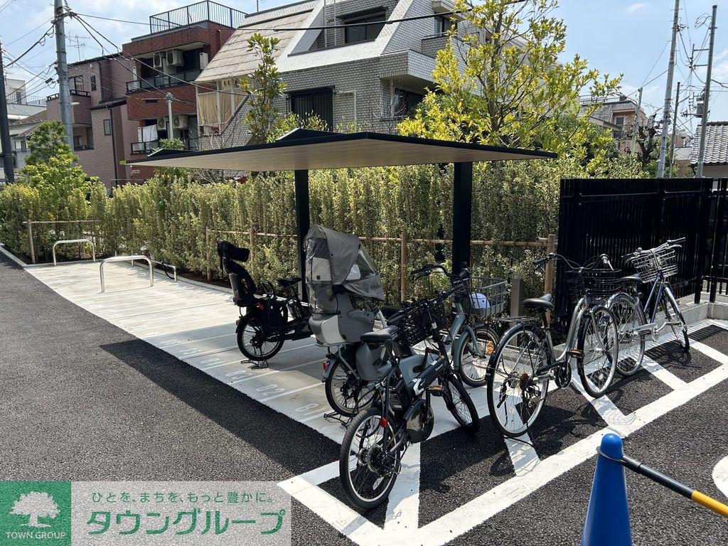 駐車場　駐車場