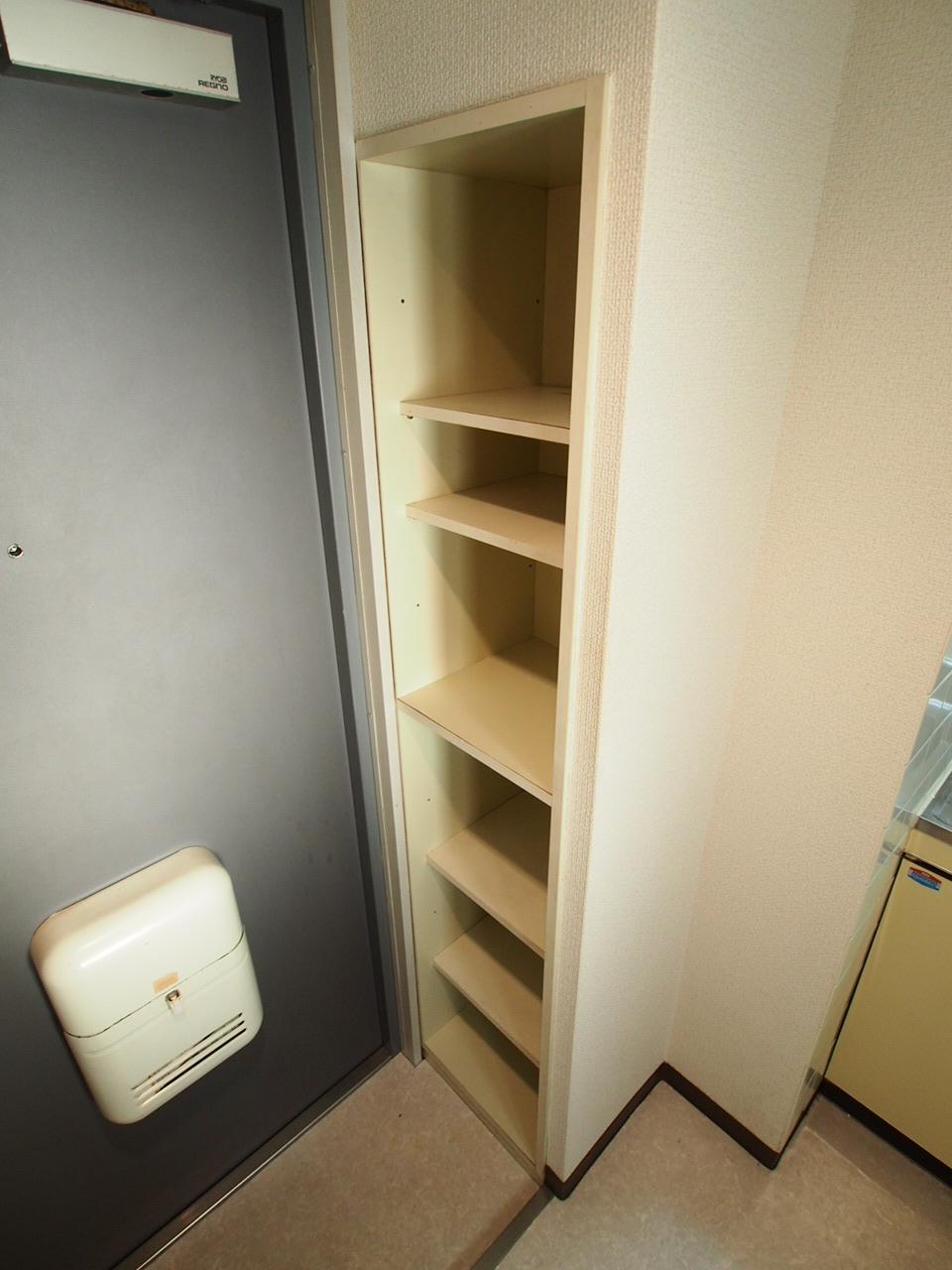 収納　シューズボックス