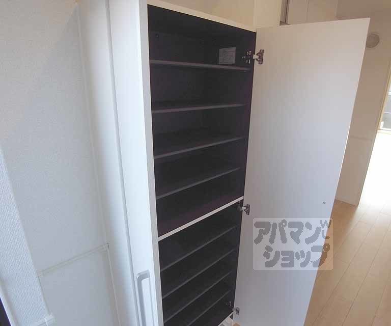 収納　タップリ入る下駄箱。