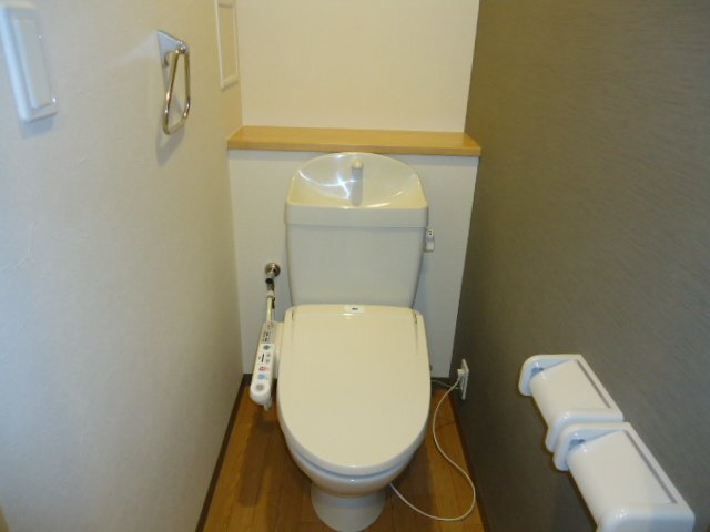 トイレ　シャワー付トイレ
