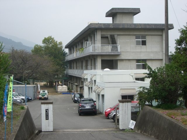 その他　四国中央市立寒川小学校（その他）まで592m