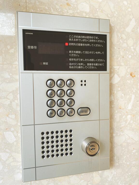 セキュリティ　オートロック完備