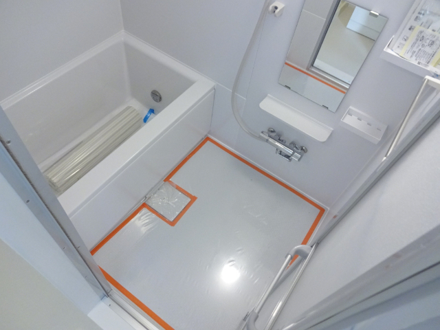 バス・シャワールーム　同一建物２０１号室の内装写真掲載