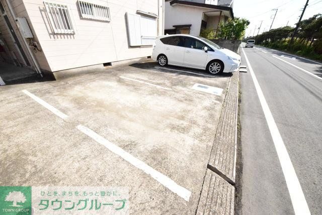 駐車場　駐車場