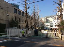 小学校　赤羽小学校（小学校）まで529m