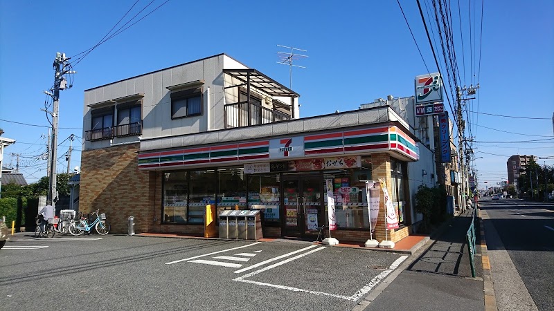 コンビニ　セブンイレブン（コンビニ）まで392m