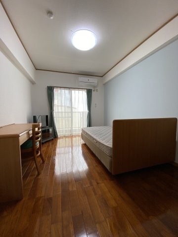 居室・リビング　※ただいま清掃中です、同部屋の過去写真を掲載しています※