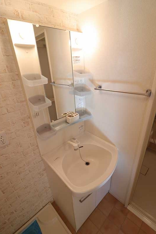 洗面設備　※同物件、別部屋になります。