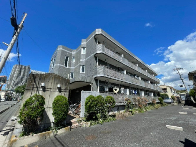 パレ岸町の外観写真