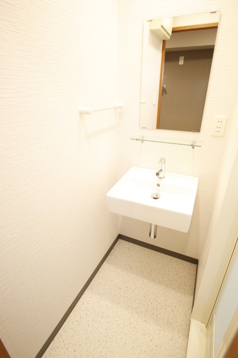 洗面設備　別部屋参考写真