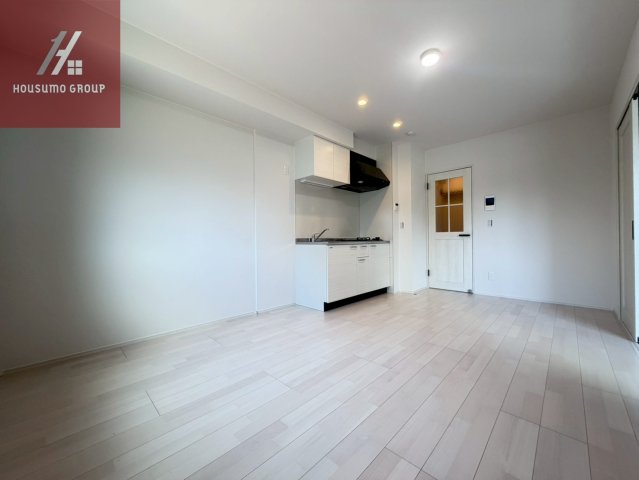 Louis Apartment 長瀬ノールの居間写真
