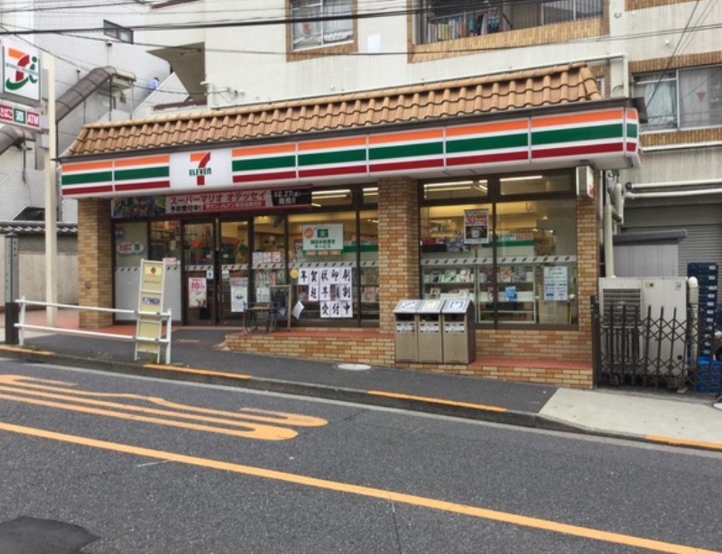 コンビニ　セブンイレブン新宿喜久井町店（コンビニ）まで183m