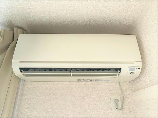 レオパレス蒔田の玄関写真