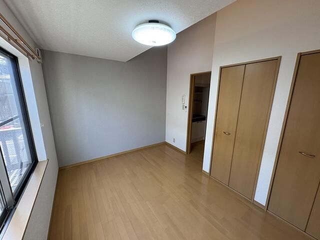 京王線 笹塚駅 徒歩5分 2階建 築23年の居間写真