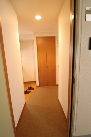 テラス上布田の玄関写真