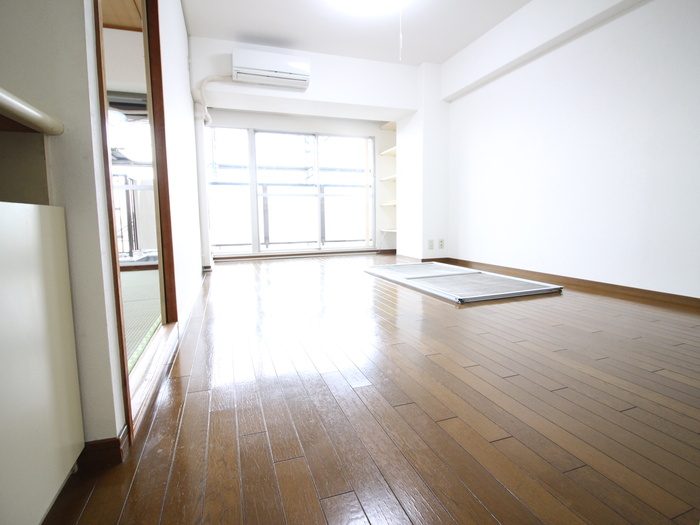 ガ-デンプラザ柴又弐番館の居間写真