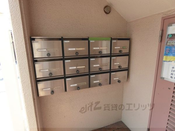 ロビー　集合ポスト