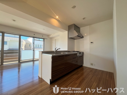 居室・リビング　※同物件・別部屋のため、参考画像です。