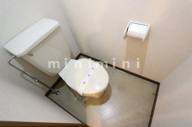 トイレ　※写真は別号室のものですので現状優先とさせていただきます