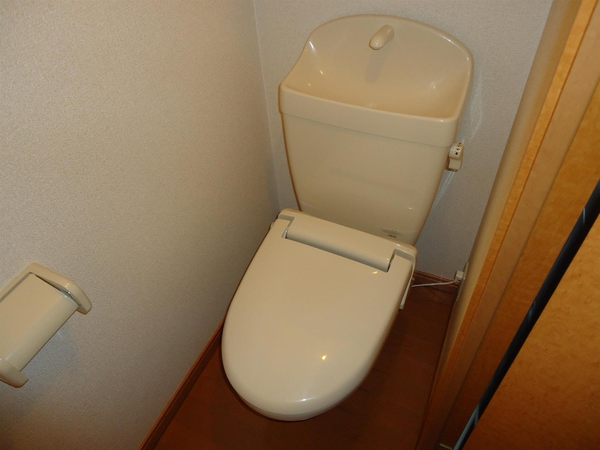 【レオパレスグランフルールIIのトイレ】