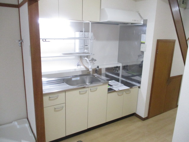 キッチン　新品入替できれいなキッチン。